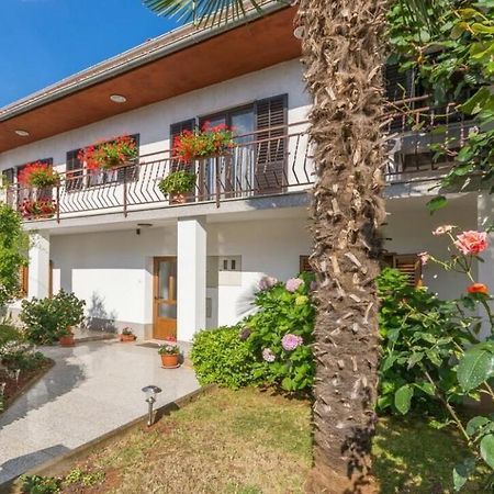 Apartment Dory By Rent Istria بوريتش المظهر الخارجي الصورة