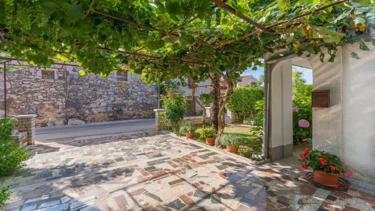 Apartment Dory By Rent Istria بوريتش المظهر الخارجي الصورة