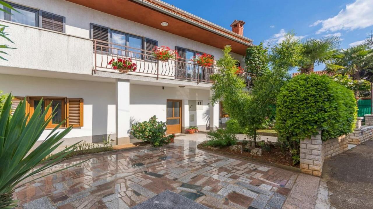 Apartment Dory By Rent Istria بوريتش المظهر الخارجي الصورة